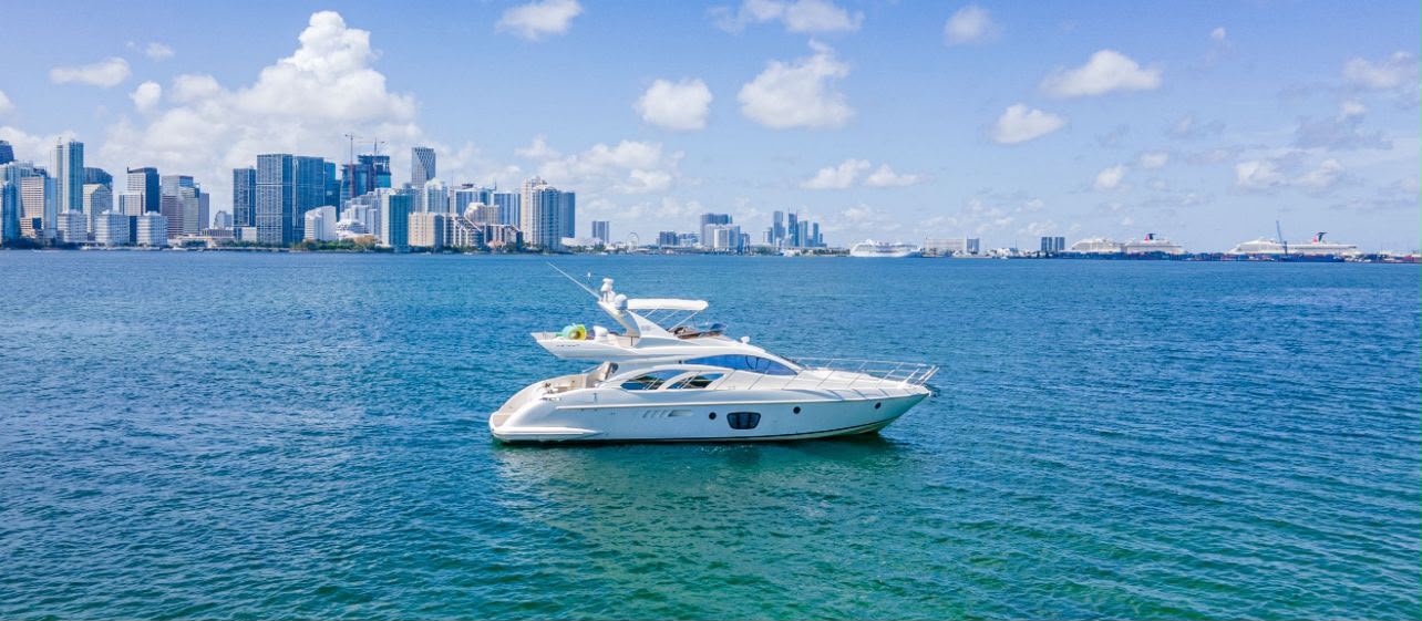 Azimut 55 ft — photo 1 of 7