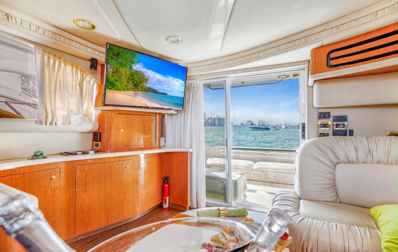 Sea Ray 52 ft — photo 3 of 5