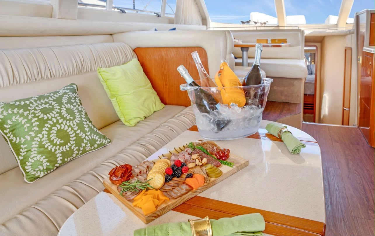Sea Ray 52 ft — photo 4 of 5