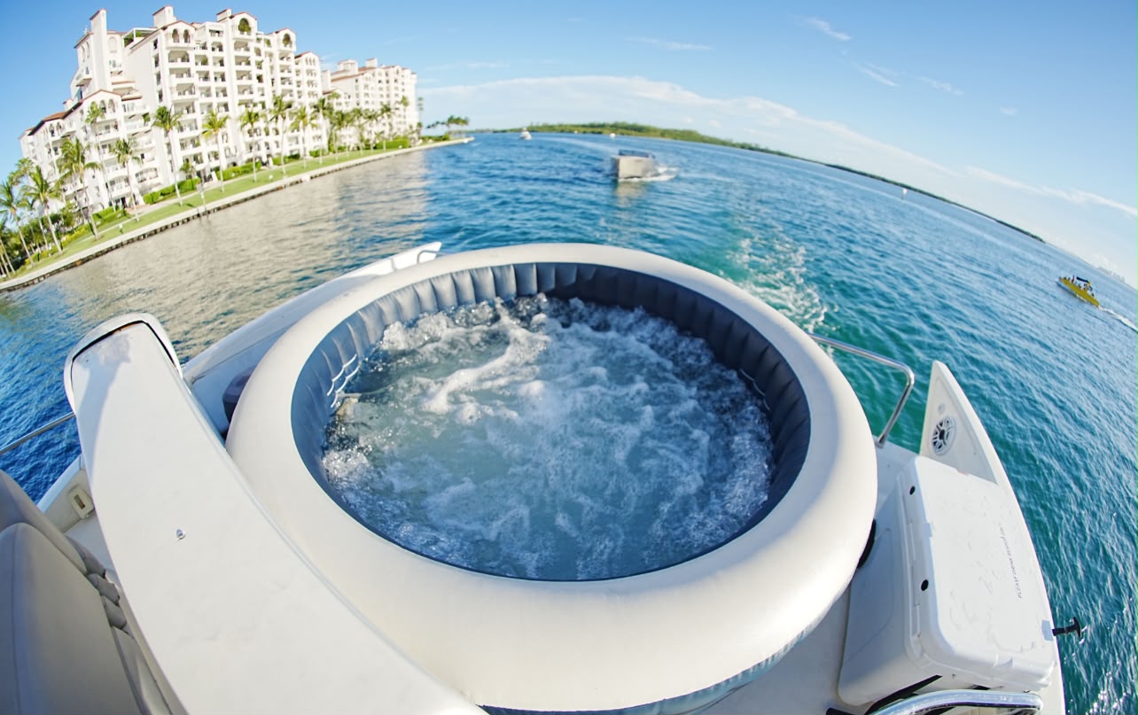 Azimut 70 ft — photo 3 of 6