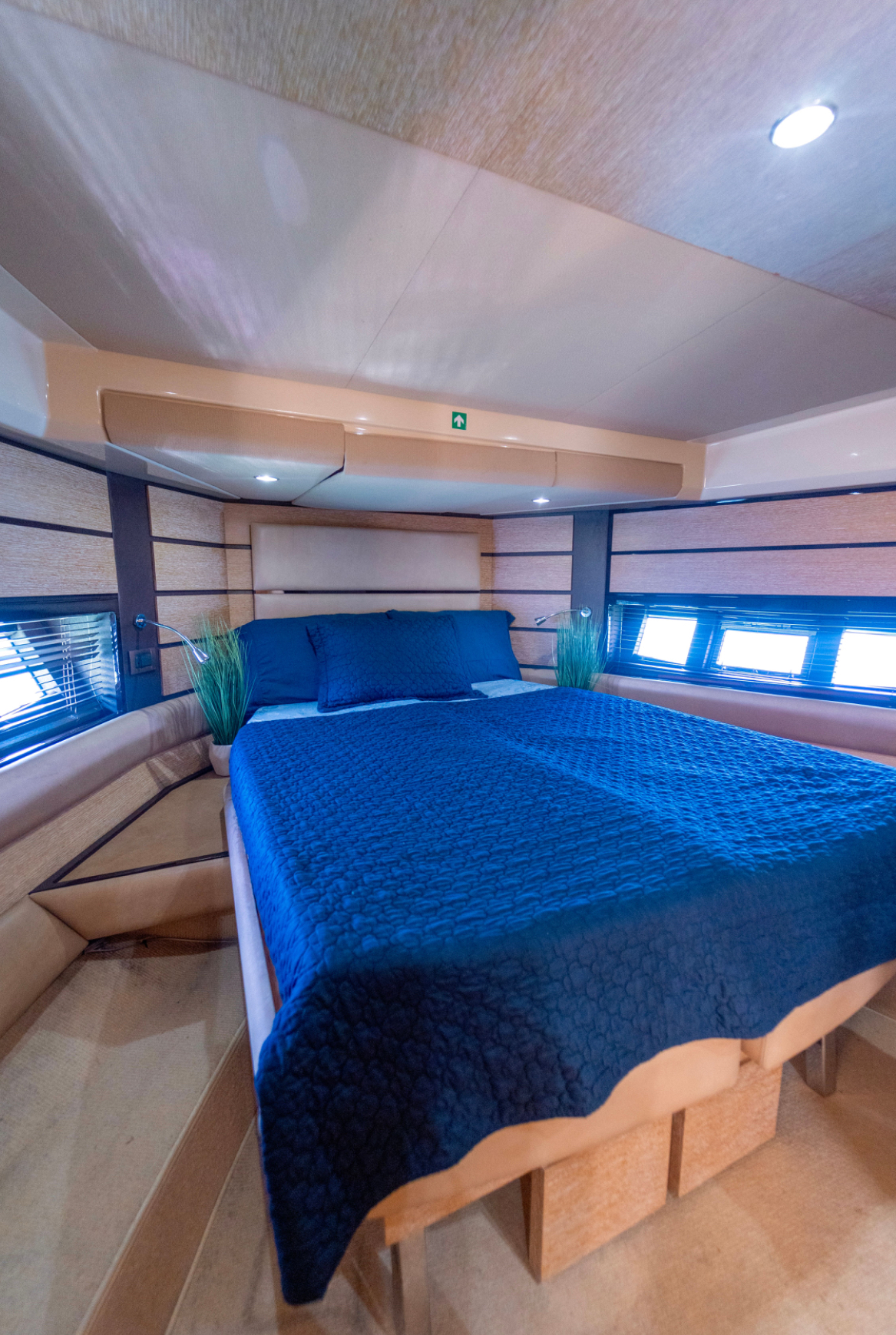 Azimut 62 ft — photo 4 of 7