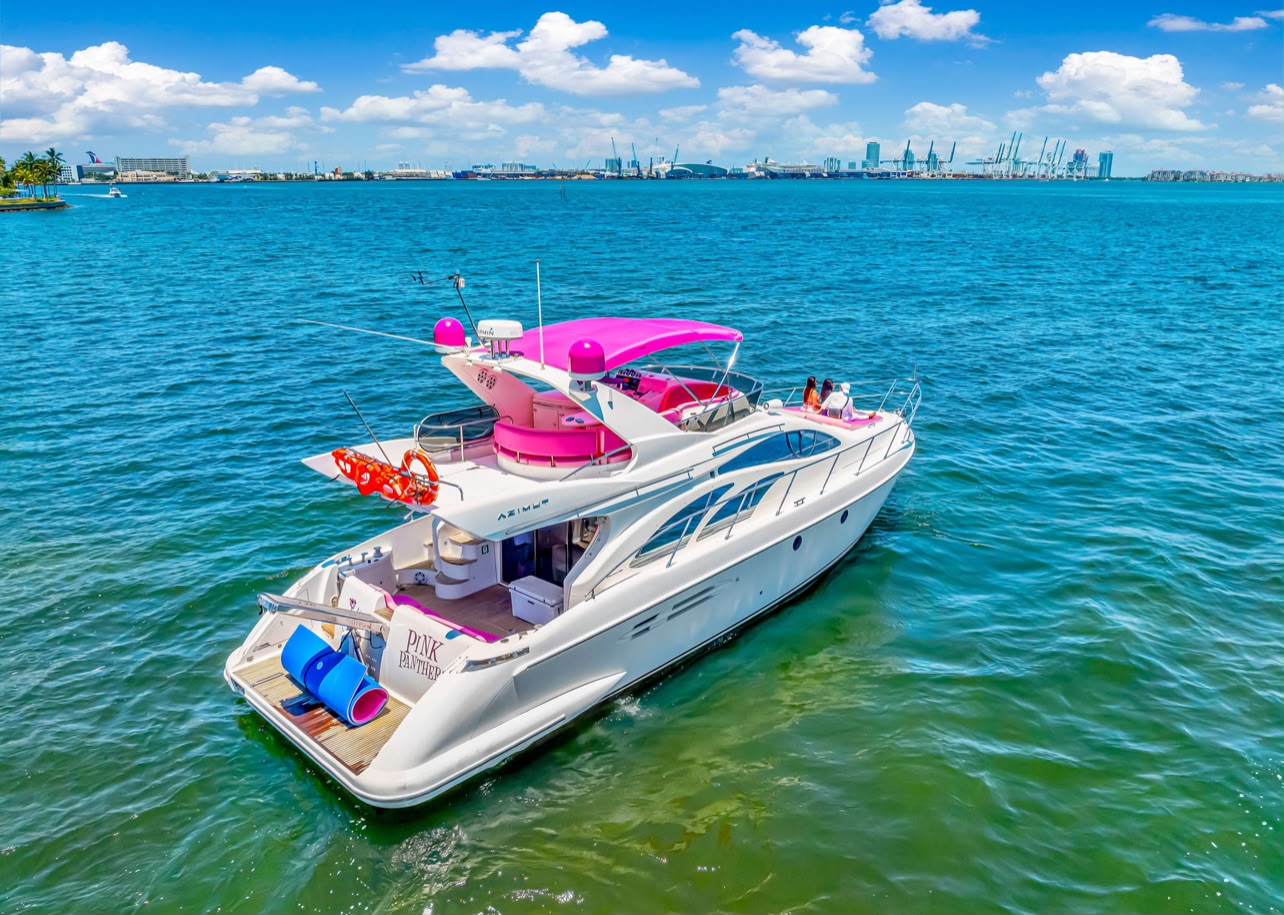 Azimut pink 60 ft — photo 7 of 10