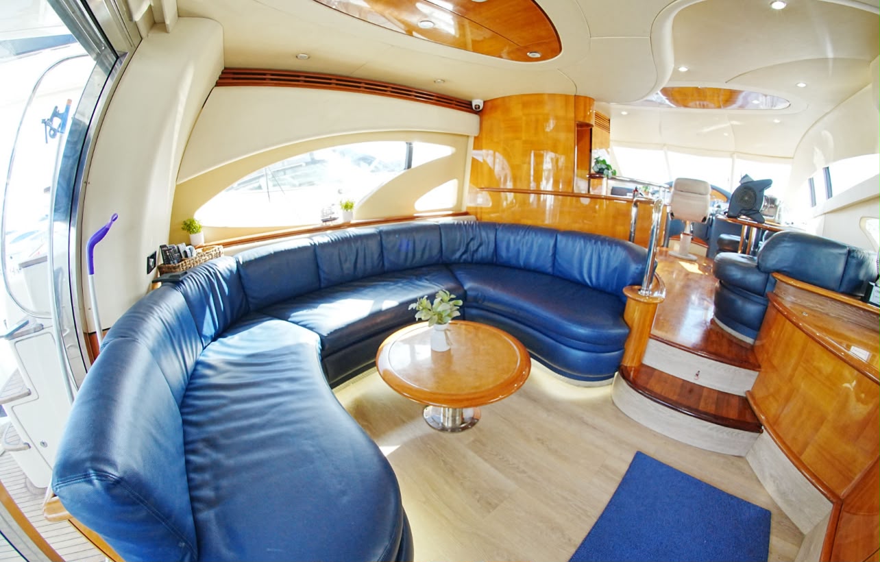 Azimut 70 ft — photo 2 of 6